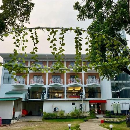 Shada Pathor Hotel & Resort Companiganj Exterior photo